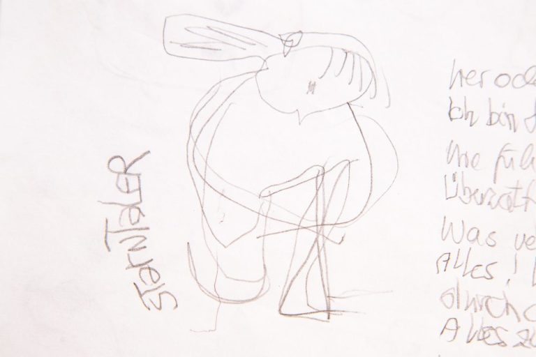 mit linker und rechter Hand gefertigte Skizze des Sterntaler Mädchens, das von mir mit der rechten und der linken Hand befragt wurde